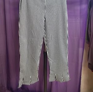 Womens black and white striped capri pants
